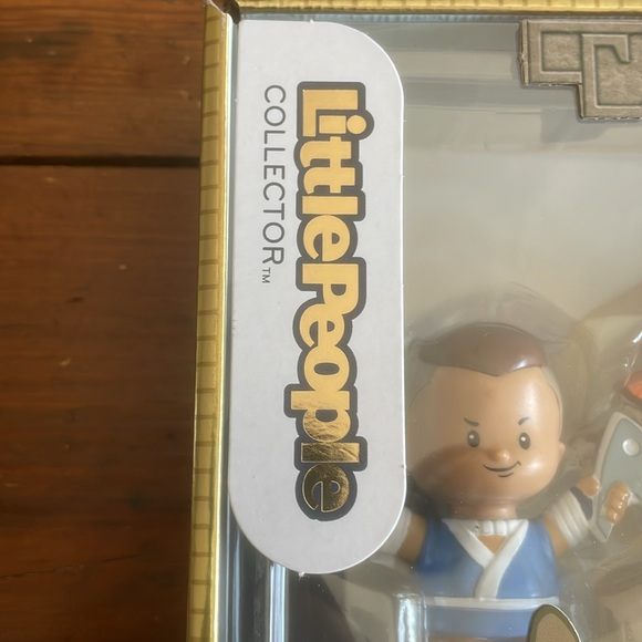 Fisher-Price LittlePeople Collector Avatar The Last Airbender - Picture 5 of 15